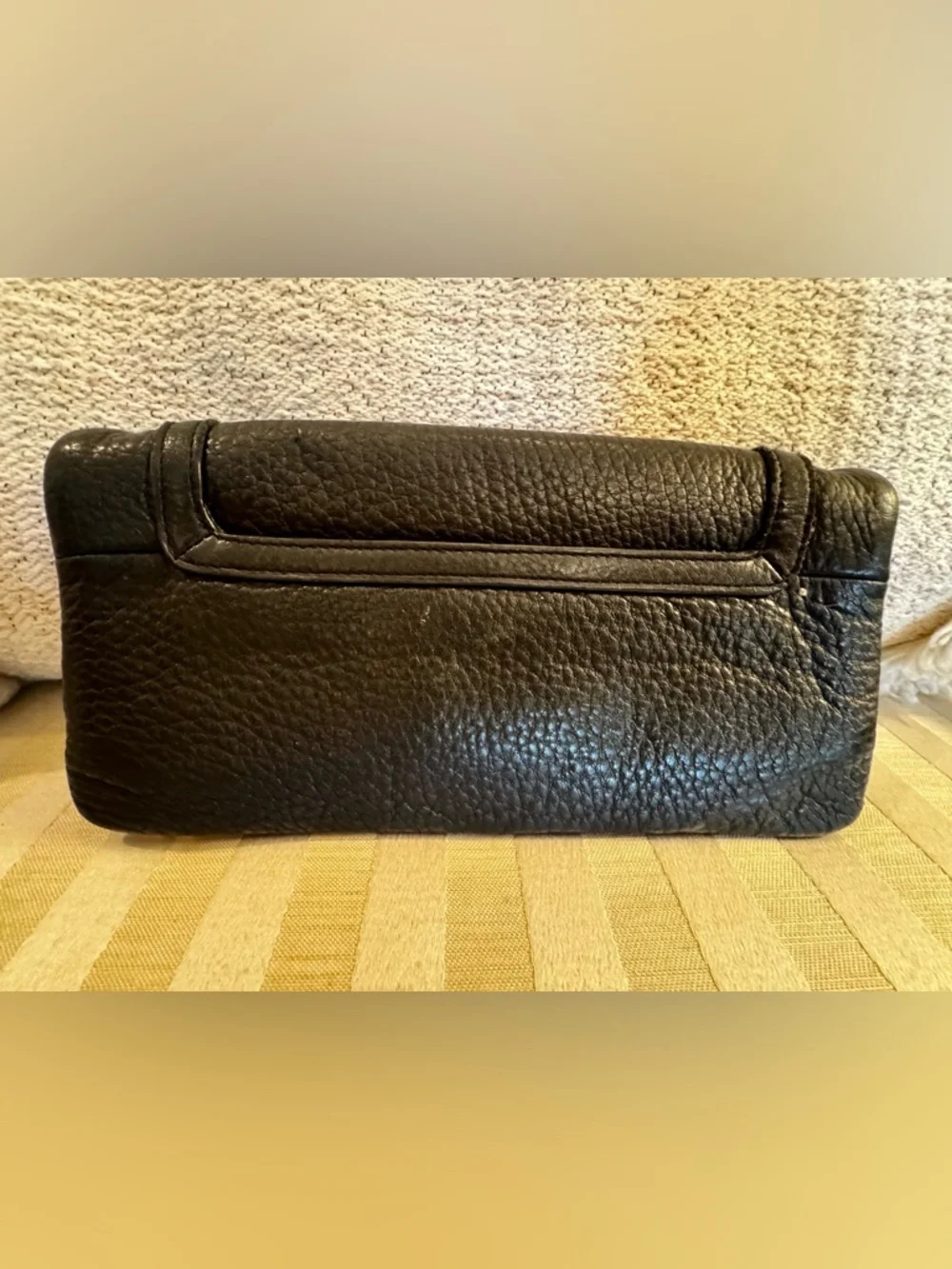 Vintage Tory Burch Black Pebbled Leather Chain-Trim Clutch with Gold Logo - Picture 5 of 6